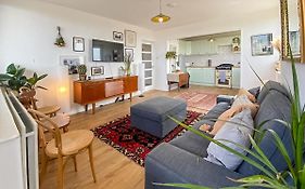 Pass The Keys Spacious 2Bedroom Flat With Views In London Bridge
